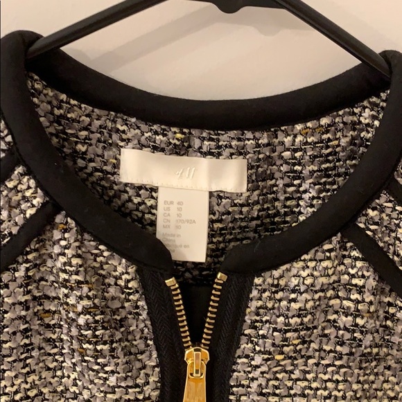 Fashionable jacket - Picture 3 of 4